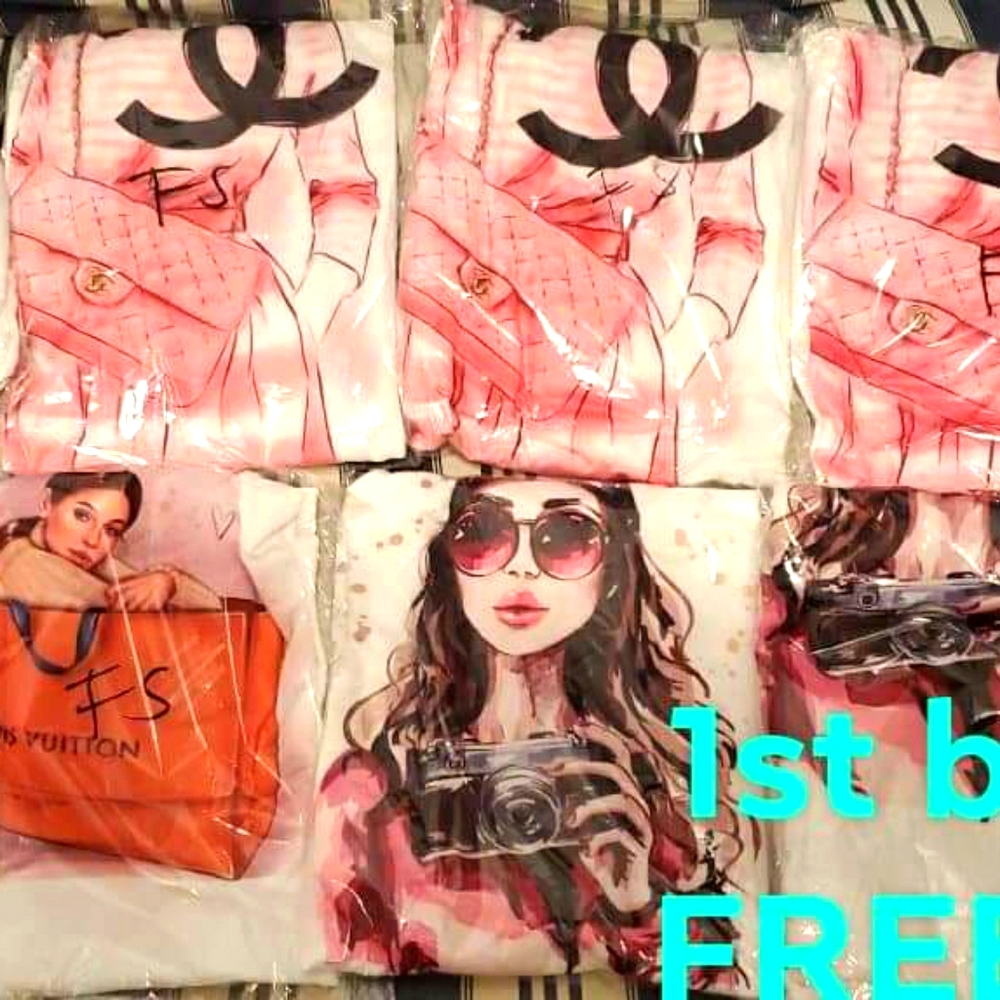 🎀Cute and fashionabLe tshirt🎀